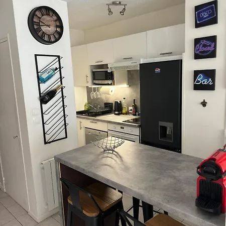 Duplex T2, Proche Commerces & Plages, Parking *